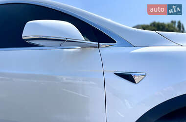 Внедорожник / Кроссовер Tesla Model X 2018 в 