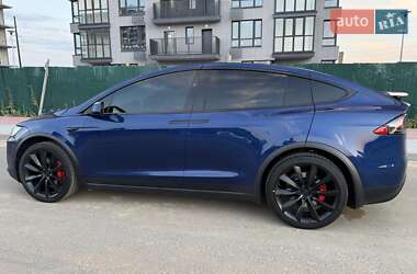 Позашляховик / Кросовер Tesla Model X 2020 в 