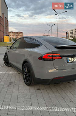 Позашляховик / Кросовер Tesla Model X 2018 в 