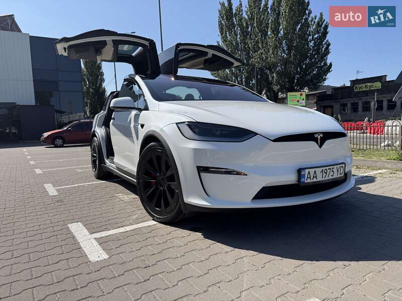 Внедорожник / Кроссовер Tesla Model X 2024 в Киеве