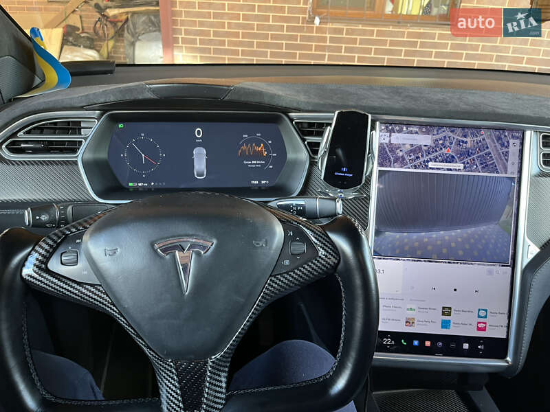 Позашляховик / Кросовер Tesla Model X 2017 в Києві