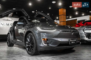 Внедорожник / Кроссовер Tesla Model X 2020 в 
