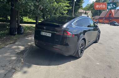 Позашляховик / Кросовер Tesla Model X 2017 в Львові