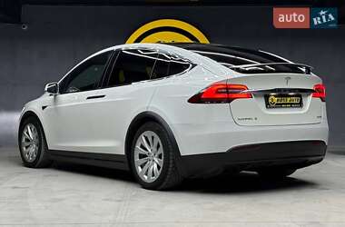 Внедорожник / Кроссовер Tesla Model X 2017 в 