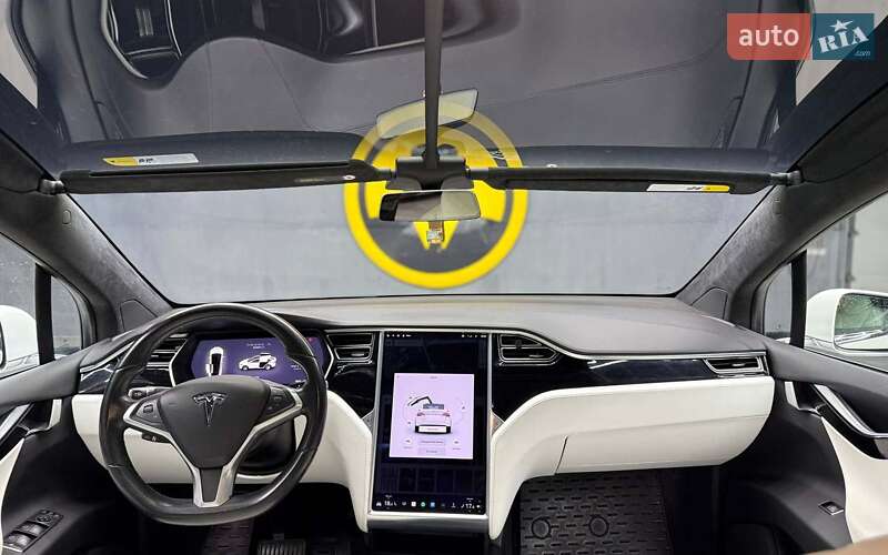 Внедорожник / Кроссовер Tesla Model X 2017 в Черновцах