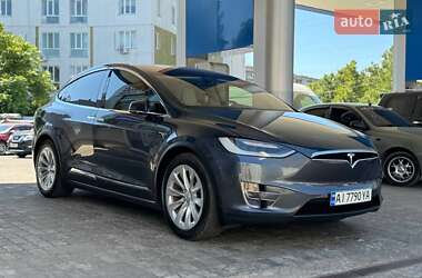Позашляховик / Кросовер Tesla Model X 2018 в 