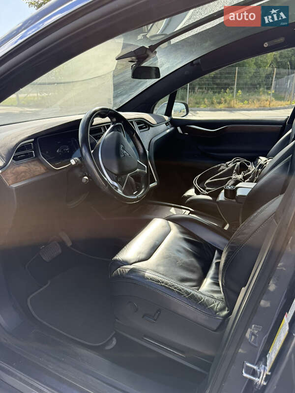 Позашляховик / Кросовер Tesla Model X 2017 в Києві