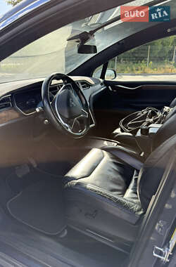 Позашляховик / Кросовер Tesla Model X 2017 в 