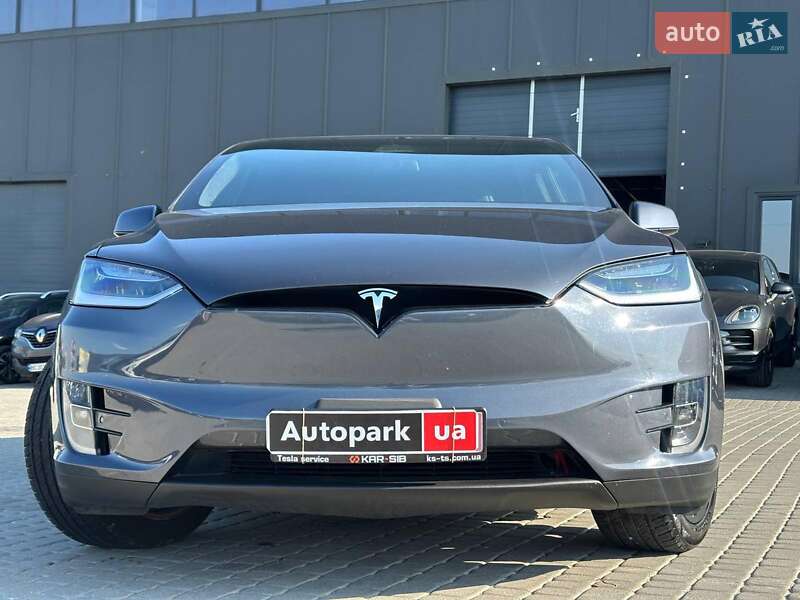 Позашляховик / Кросовер Tesla Model X 2020 в Львові