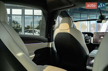 Внедорожник / Кроссовер Tesla Model X 2023 в 