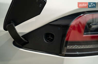 Внедорожник / Кроссовер Tesla Model X 2023 в 