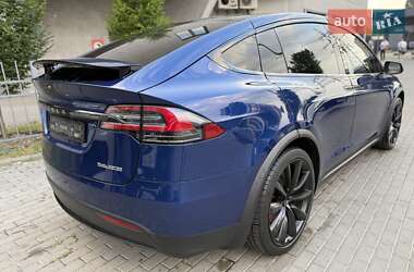 Позашляховик / Кросовер Tesla Model X 2020 в 