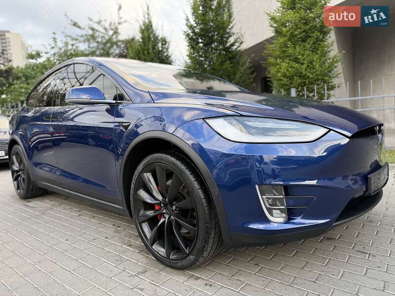 Позашляховик / Кросовер Tesla Model X 2020 в 