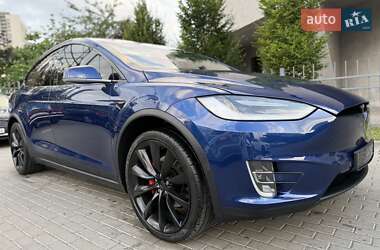 Позашляховик / Кросовер Tesla Model X 2020 в 