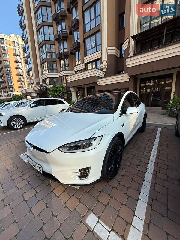 Позашляховик / Кросовер Tesla Model X 2017 в Харкові