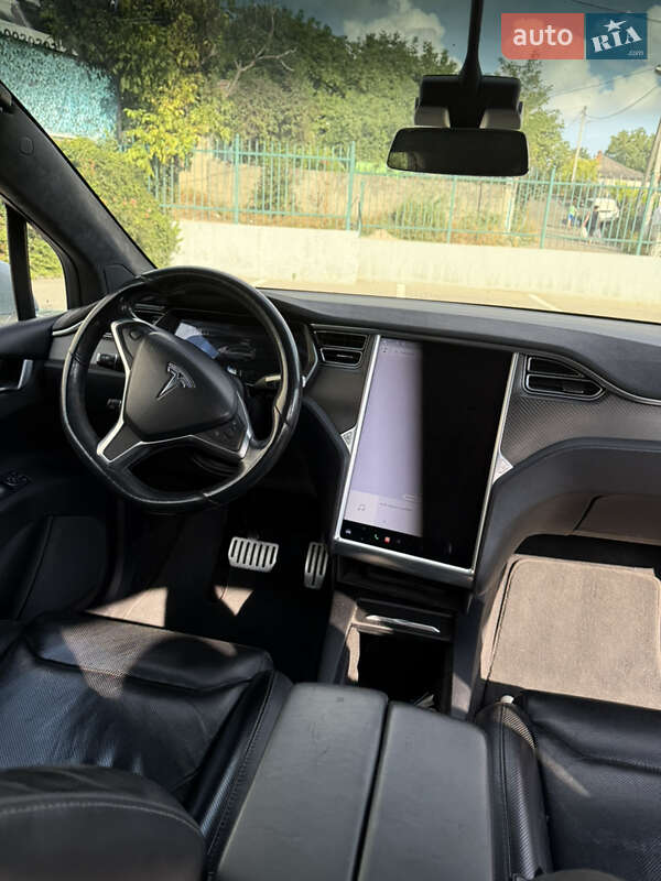 Позашляховик / Кросовер Tesla Model X 2016 в Одесі