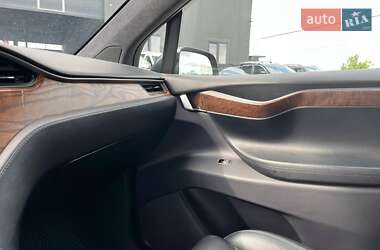 Внедорожник / Кроссовер Tesla Model X 2019 в 