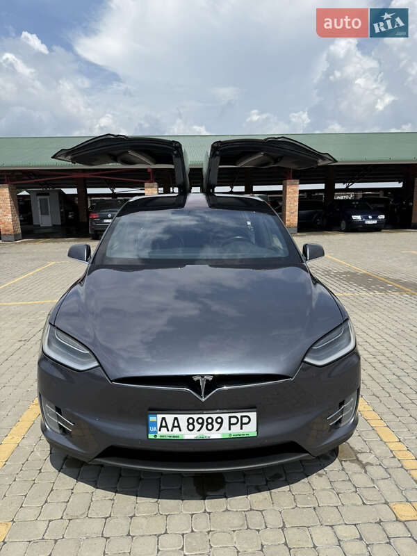 Внедорожник / Кроссовер Tesla Model X 2017 в Львове