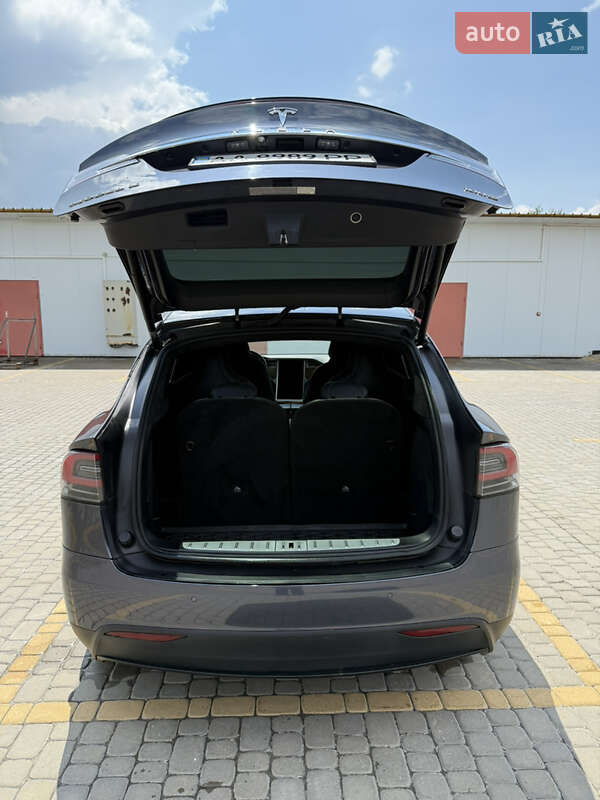 Внедорожник / Кроссовер Tesla Model X 2017 в Львове