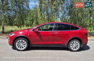 Внедорожник / Кроссовер Tesla Model X 2017 в 