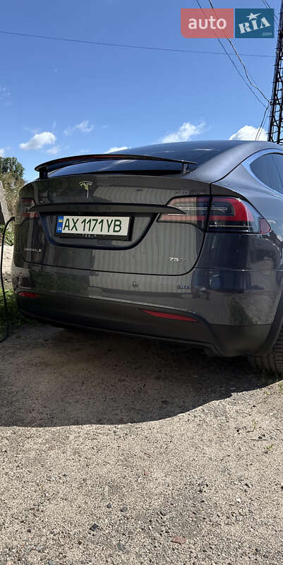 Позашляховик / Кросовер Tesla Model X 2017 в Харкові