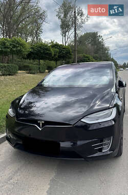 Внедорожник / Кроссовер Tesla Model X 2018 в 