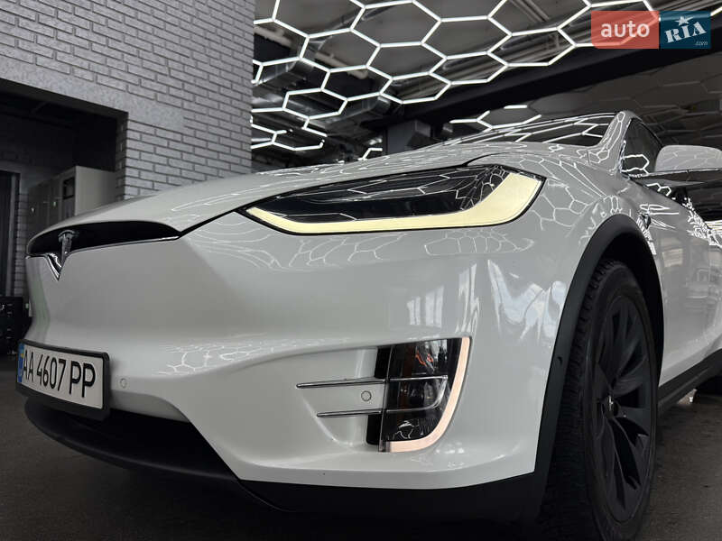 Tesla Model X 2017