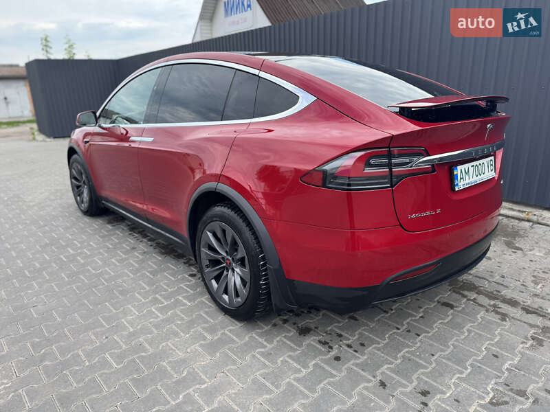 Позашляховик / Кросовер Tesla Model X 2018 в Житомирі