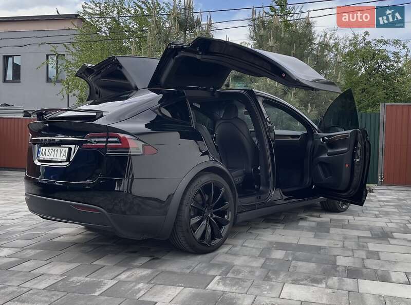 Внедорожник / Кроссовер Tesla Model X 2020 в Киеве