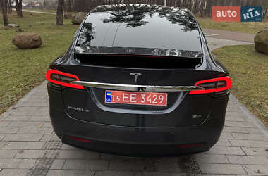 Внедорожник / Кроссовер Tesla Model X 2017 в 