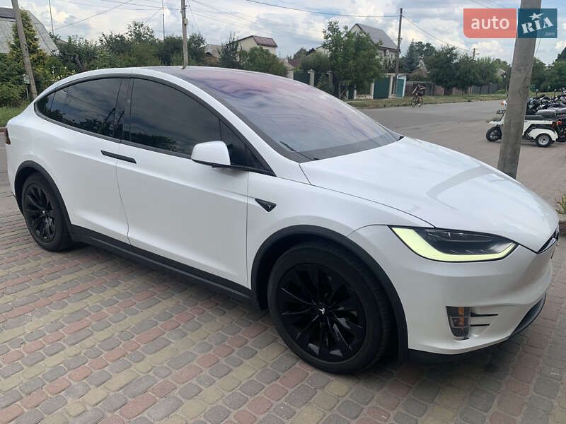 Внедорожник / Кроссовер Tesla Model X 2018 в Киеве фото 6 Внедорожник / Кроссовер Tesla Model X 2018 в Киеве