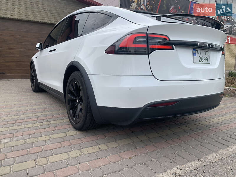 Позашляховик / Кросовер Tesla Model X 2018 в Фастові