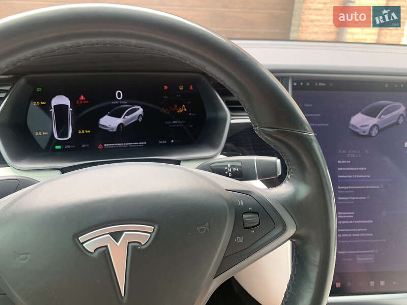 Позашляховик / Кросовер Tesla Model X 2018 в Фастові