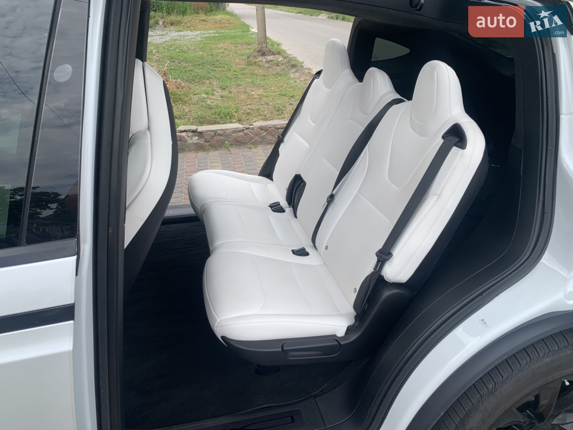 2018 Tesla Model X - мініатюра 16