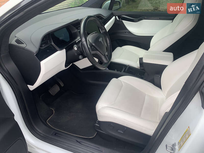 Позашляховик / Кросовер Tesla Model X 2018 в Фастові