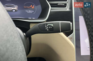 Внедорожник / Кроссовер Tesla Model X 2016 в 
