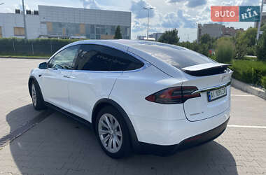 Позашляховик / Кросовер Tesla Model X 2017 в 