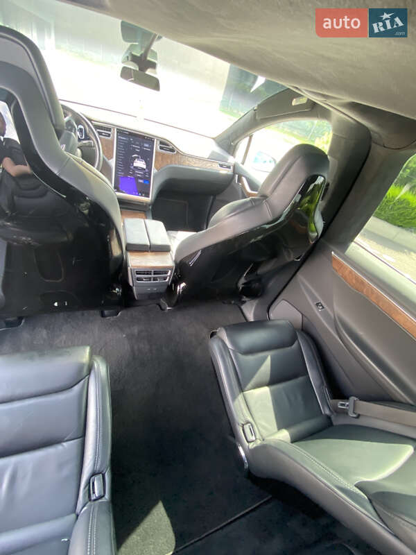 Позашляховик / Кросовер Tesla Model X 2017 в Харкові