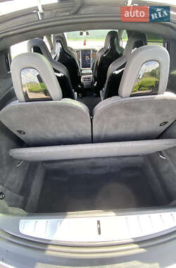 Позашляховик / Кросовер Tesla Model X 2017 в 