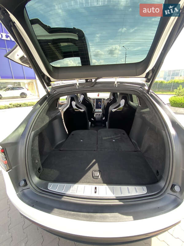 Позашляховик / Кросовер Tesla Model X 2017 в Харкові