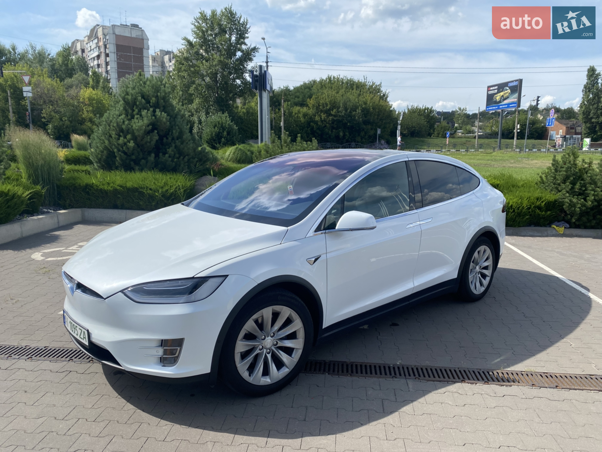 2017 Tesla Model X - мініатюра 32