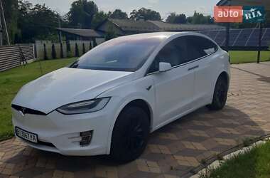 Позашляховик / Кросовер Tesla Model X 2017 в 