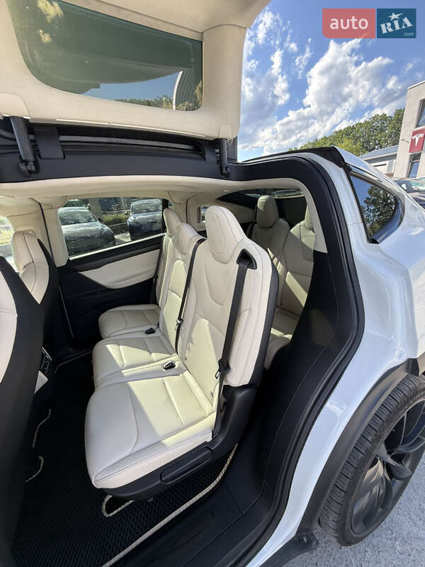 Внедорожник / Кроссовер Tesla Model X 2018 в Виннице