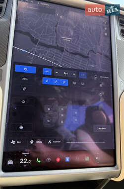 Внедорожник / Кроссовер Tesla Model X 2018 в 
