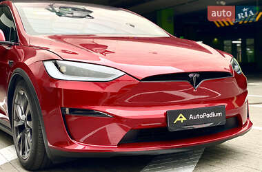Позашляховик / Кросовер Tesla Model X 2024 в 