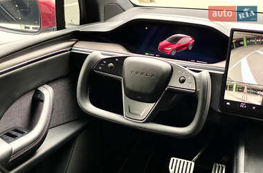 Позашляховик / Кросовер Tesla Model X 2024 в 
