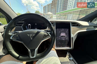 Позашляховик / Кросовер Tesla Model X 2016 в 