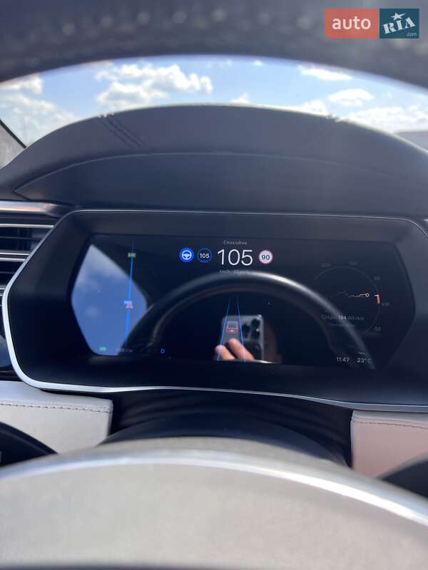 Внедорожник / Кроссовер Tesla Model X 2017 в Киеве