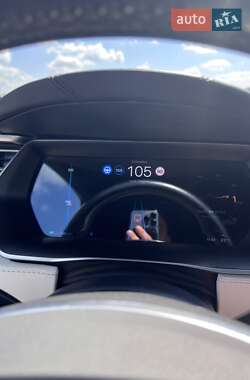 Внедорожник / Кроссовер Tesla Model X 2017 в 