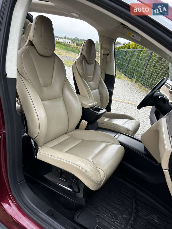 Позашляховик / Кросовер Tesla Model X 2016 в Стрию фото 15 Позашляховик / Кросовер Tesla Model X 2016 в Стрию